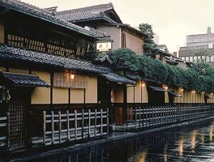 hiiragiya_ryokan_outside